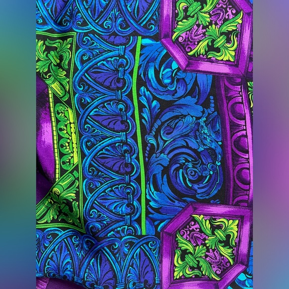 VINTAGE ADRIENNE VITTADINI SILK SCARF Geometric Design Vibrant Purple Green Blue - Picture 14 of 17